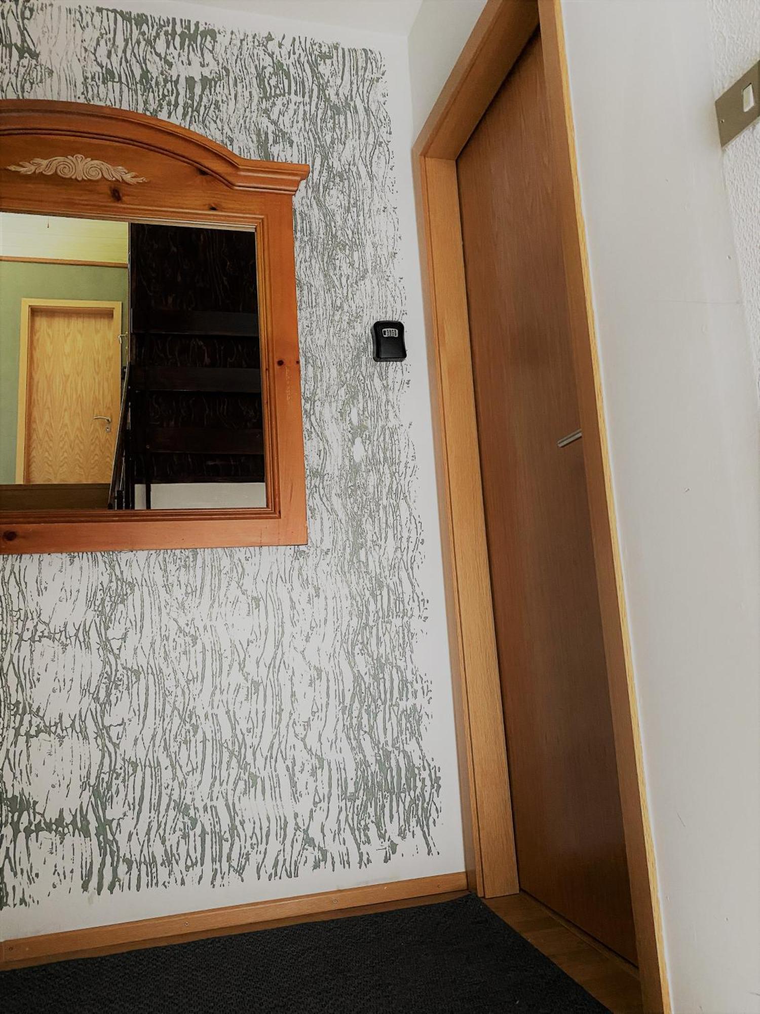 Akureyri Center Rooms Екстер'єр фото